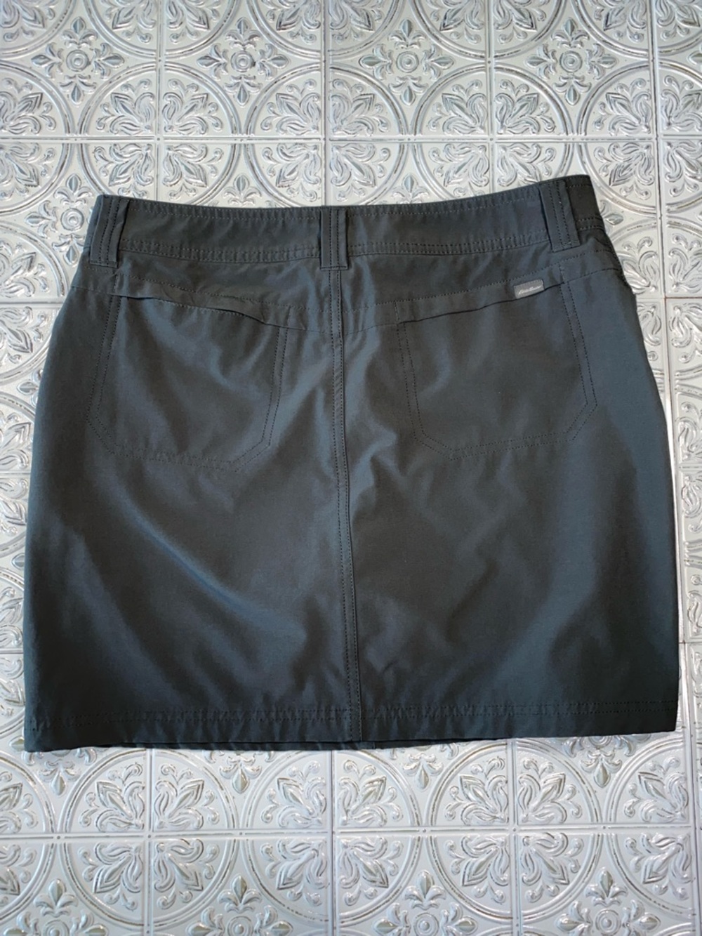 Eddie Bauer Gray Active Utility Hiking Mini Skort Size 6 Pockets
